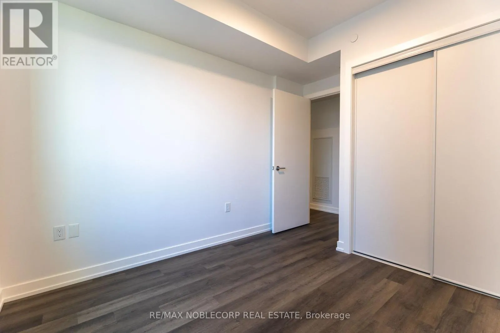 1707A - 5 MEADOWDALE ROAD