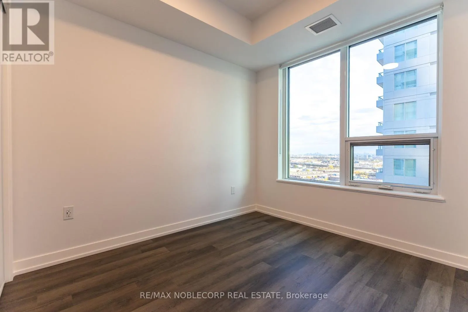 1707A - 5 MEADOWDALE ROAD