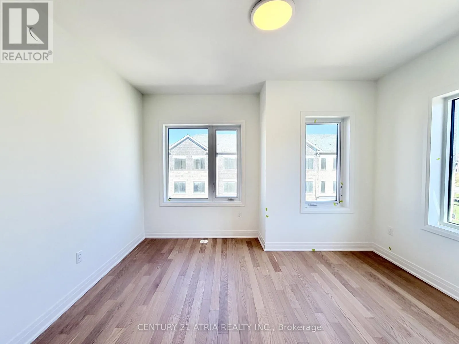 47 GRIMSBY LANE