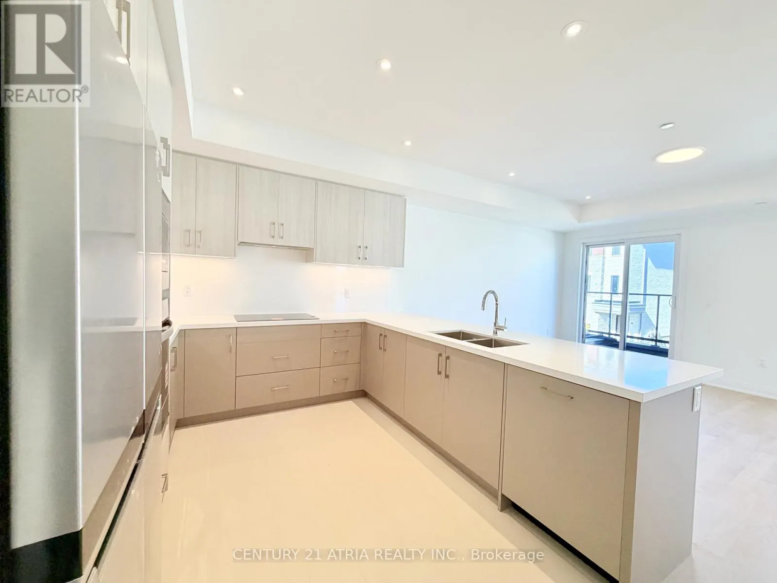 47 GRIMSBY LANE