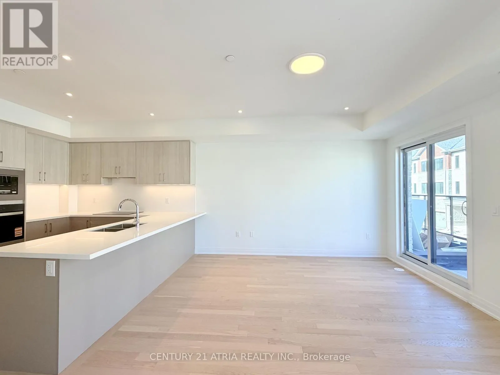 47 GRIMSBY LANE