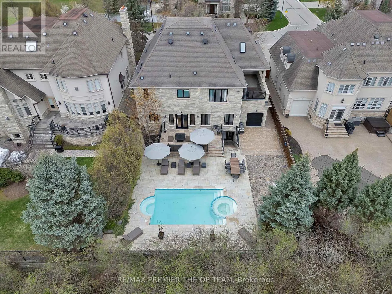 62 AUTUMN GROVE COURT