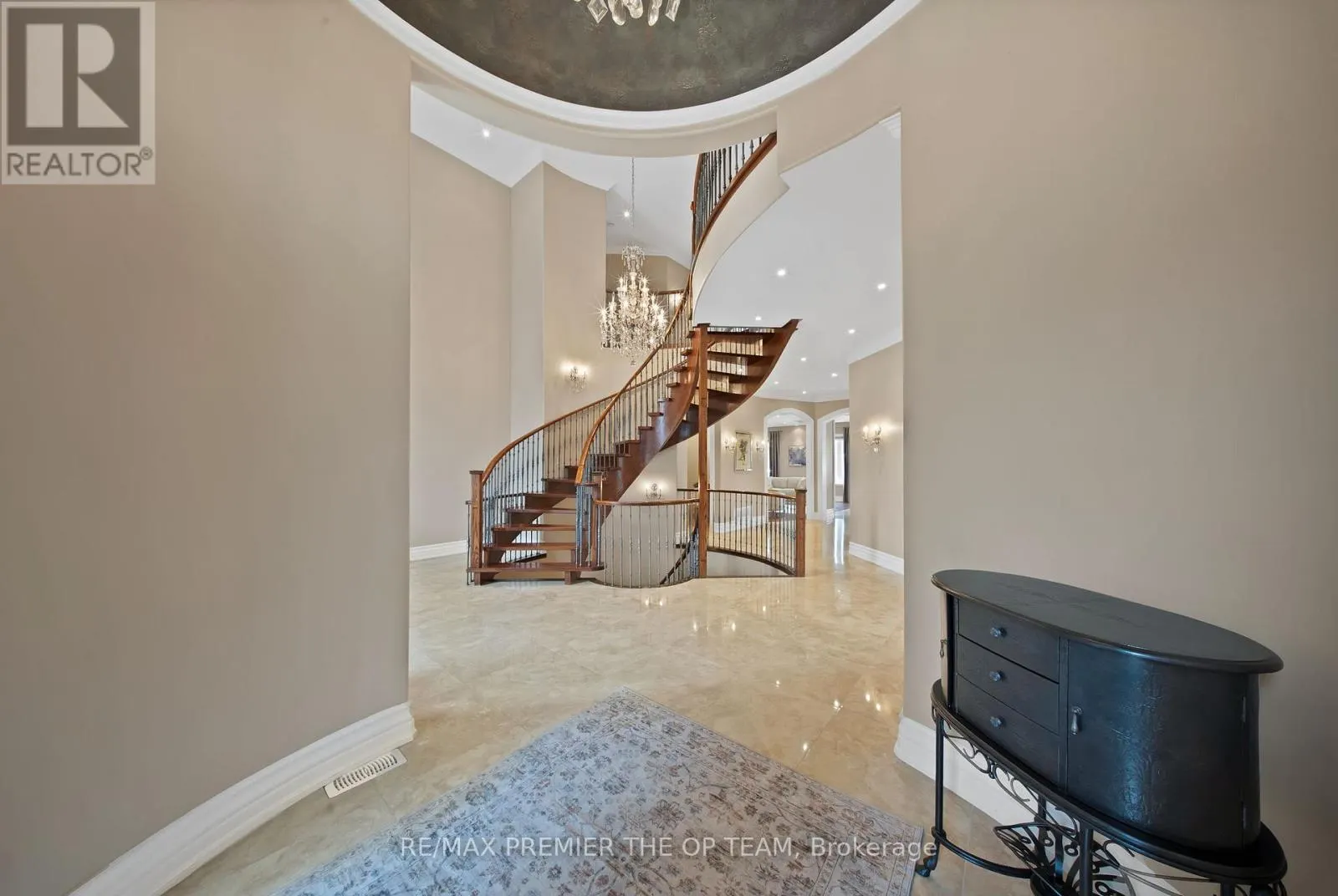 62 AUTUMN GROVE COURT