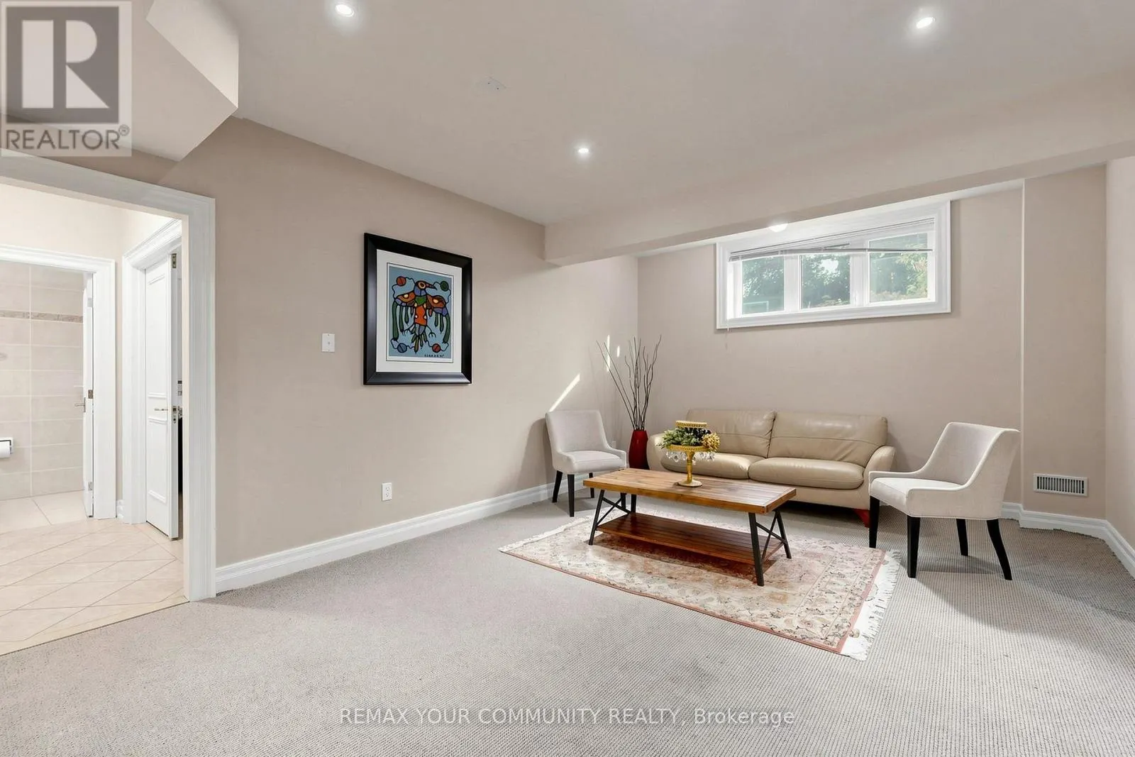 9 BAYVIEW FOREST LANE
