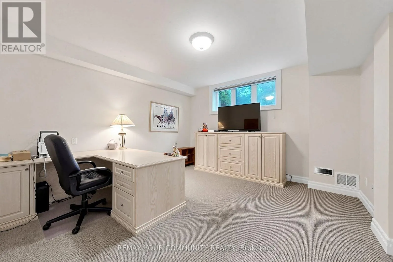 9 BAYVIEW FOREST LANE
