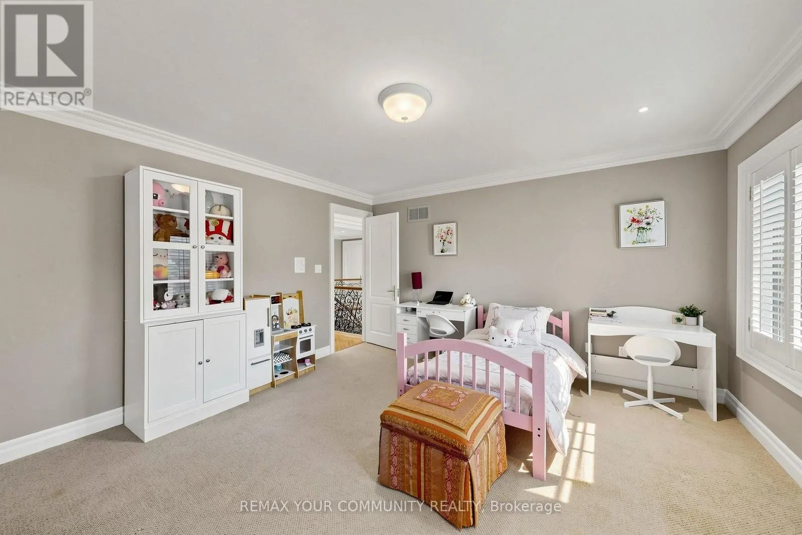 9 BAYVIEW FOREST LANE