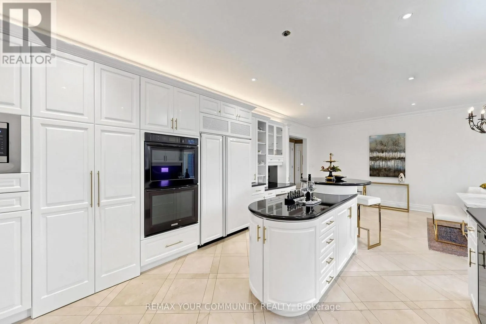 9 BAYVIEW FOREST LANE