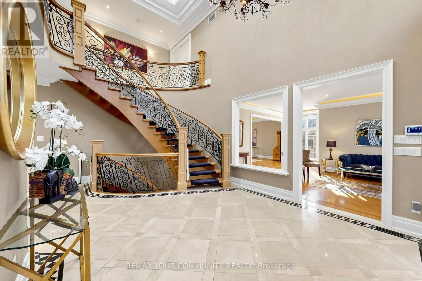 9 BAYVIEW FOREST LANE