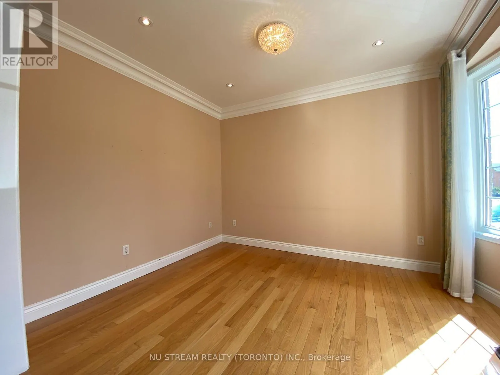 133 SELWYN ROAD