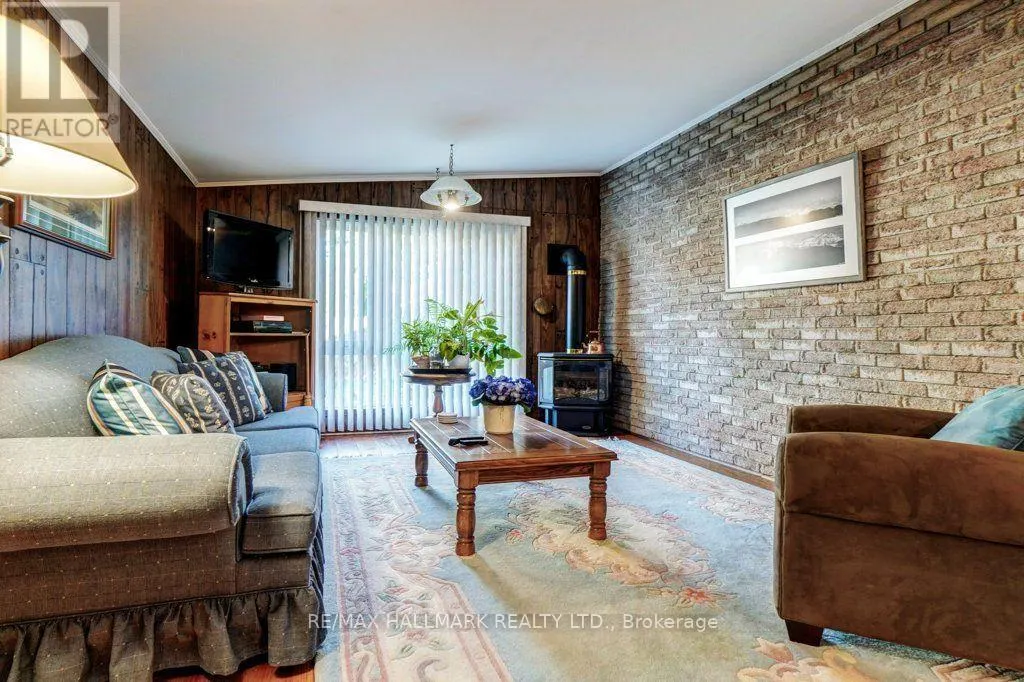 59 MAYVERN CRESCENT