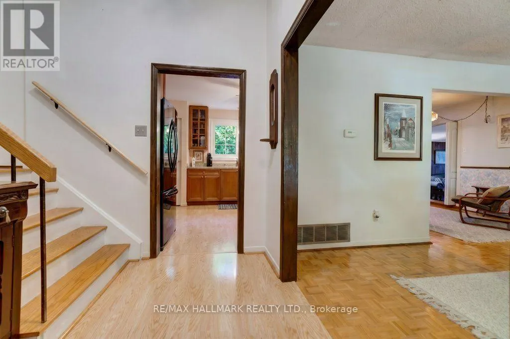 59 MAYVERN CRESCENT