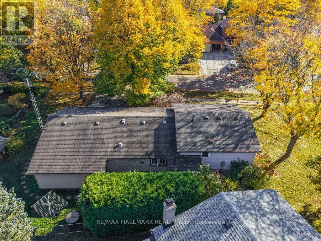 59 MAYVERN CRESCENT