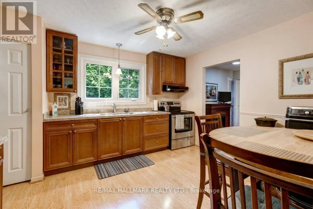 59 MAYVERN CRESCENT