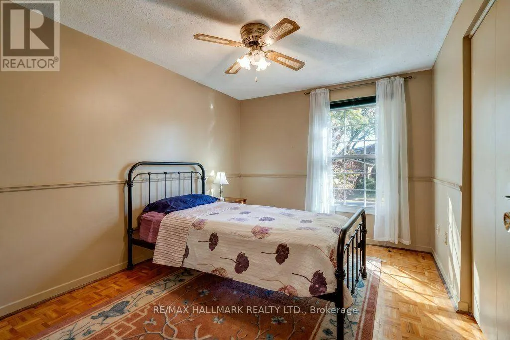 59 MAYVERN CRESCENT