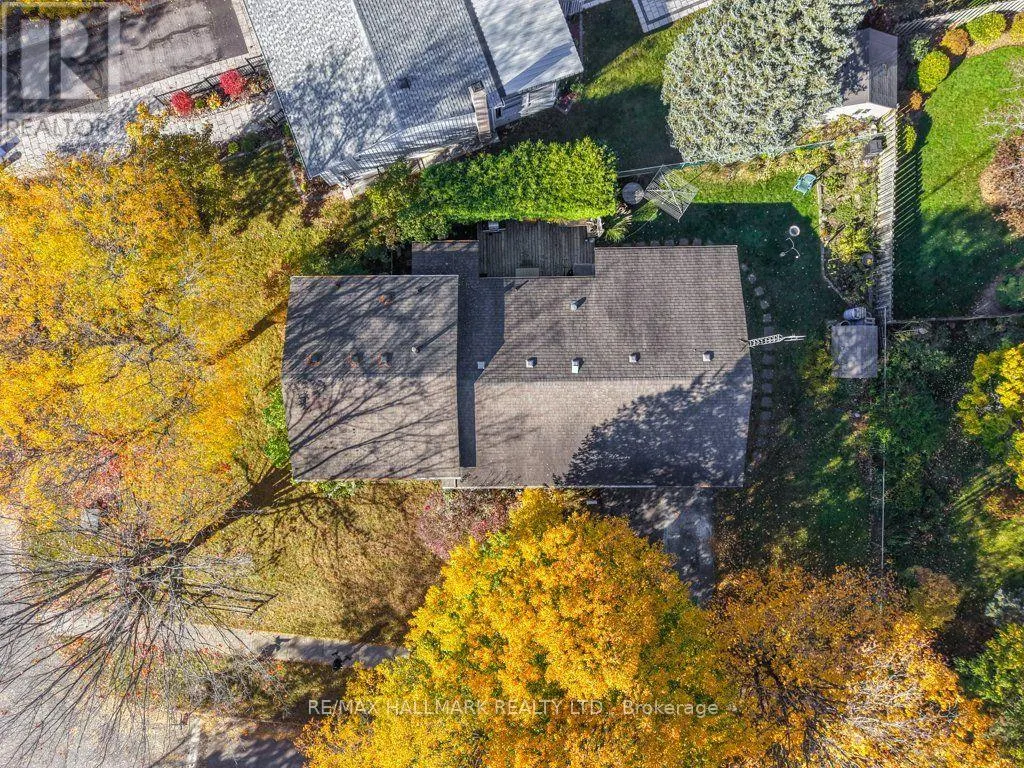 59 MAYVERN CRESCENT