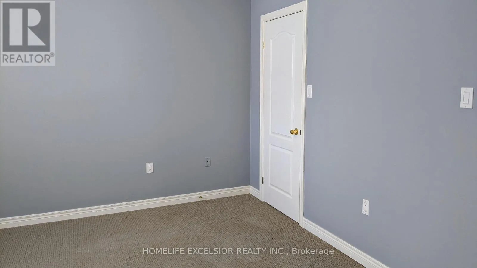 UPPER UNIT - 25 AMBERVIEW DRIVE