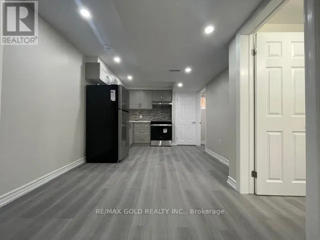 MAIN FLOOR PLUS BASEMENT - 48 ANDRESS WAY