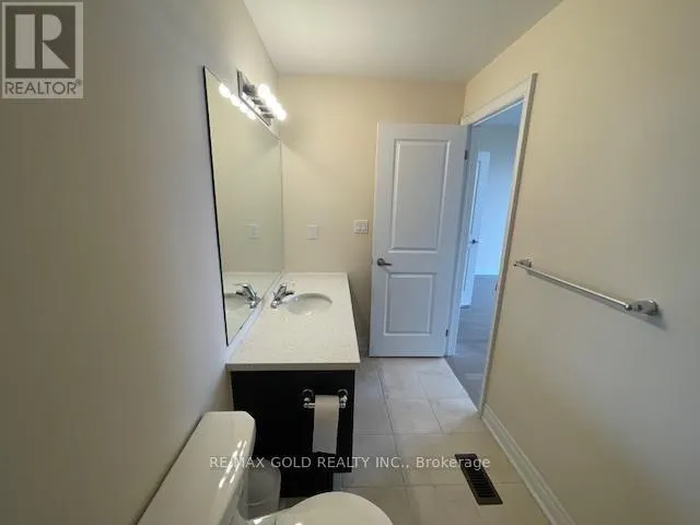 MAIN FLOOR PLUS BASEMENT - 48 ANDRESS WAY