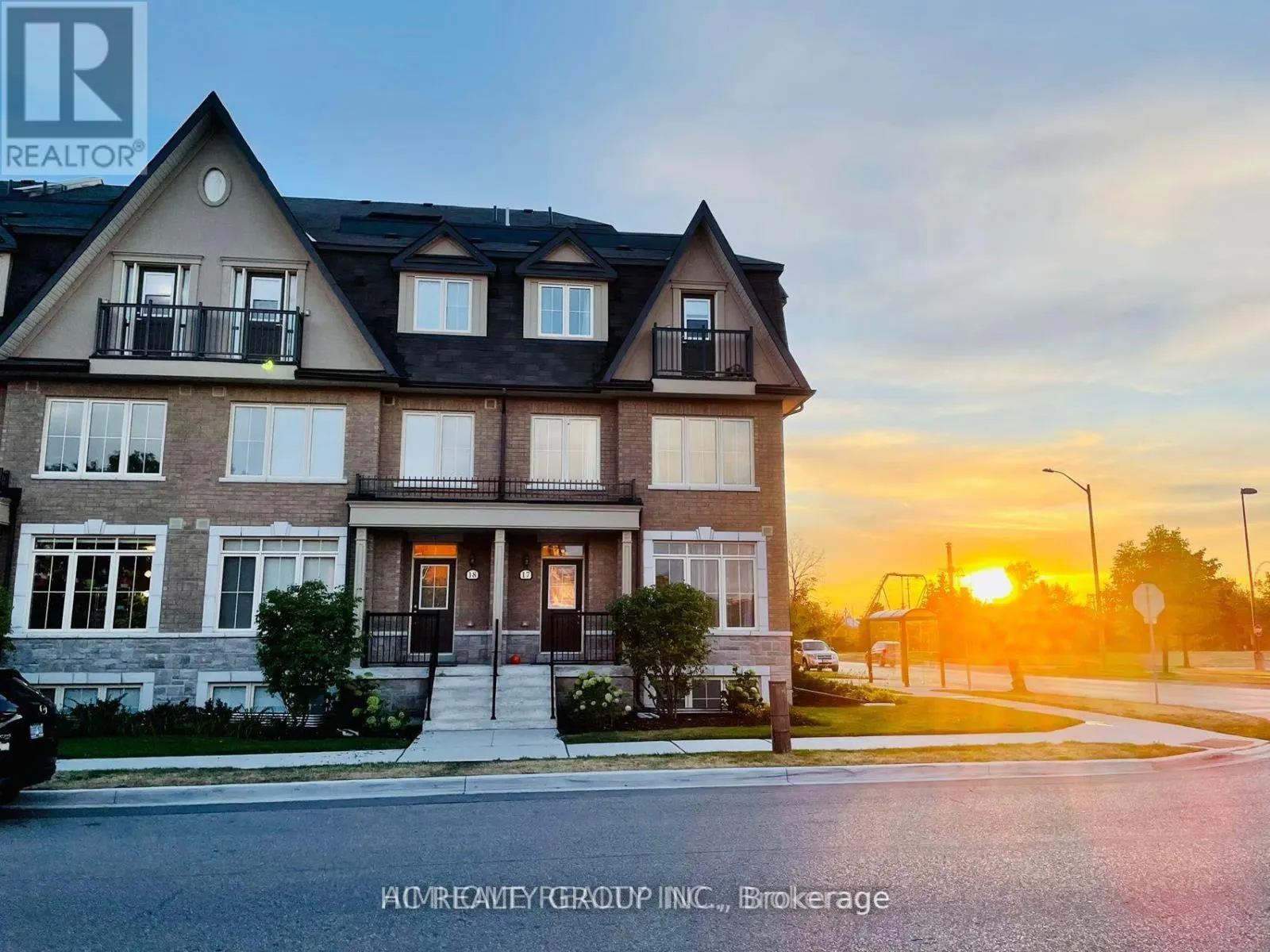20 LOWER - 181 PARKTREE DRIVE