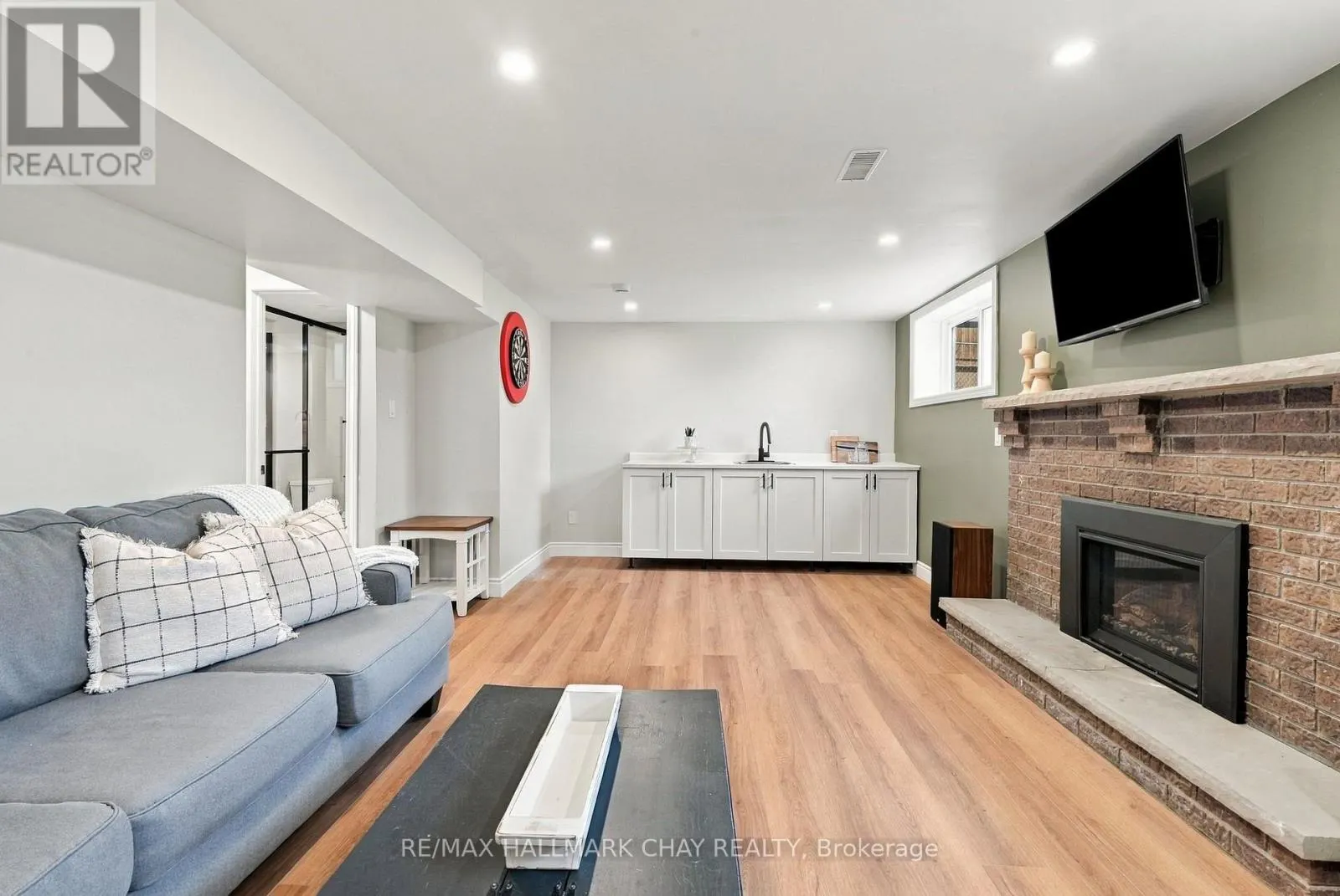 31 MITCHELL AVENUE