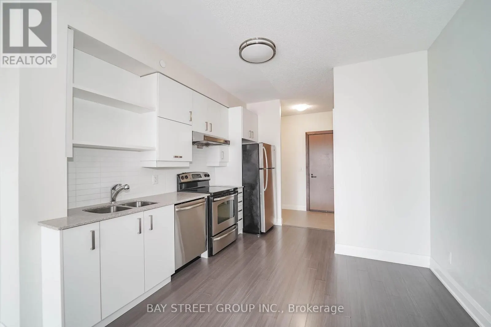 601 - 8228 BIRCHMOUNT ROAD