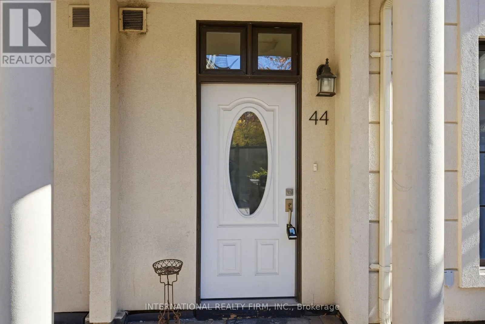 44 - 7 BRIGHTON PLACE