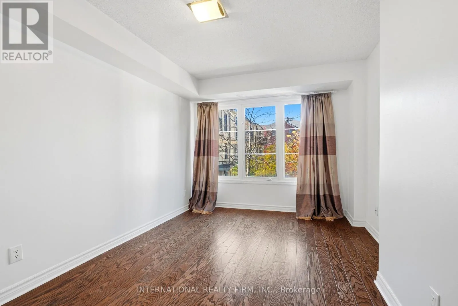 44 - 7 BRIGHTON PLACE