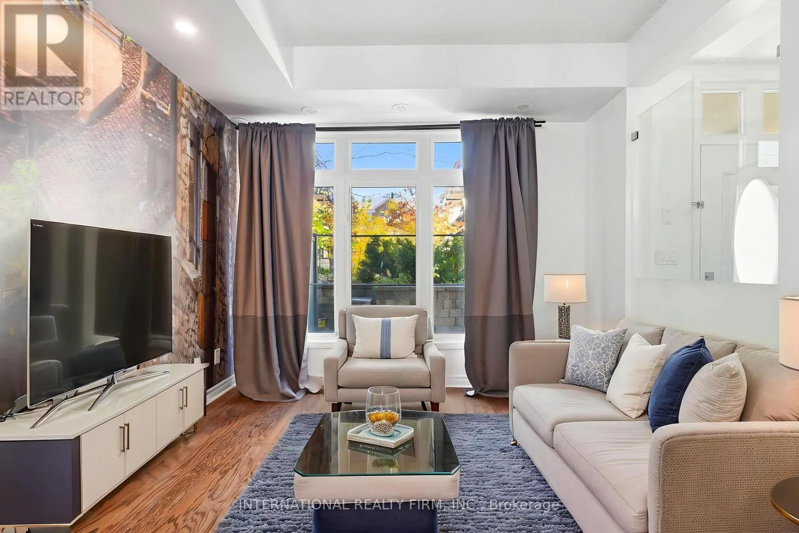 44 - 7 BRIGHTON PLACE