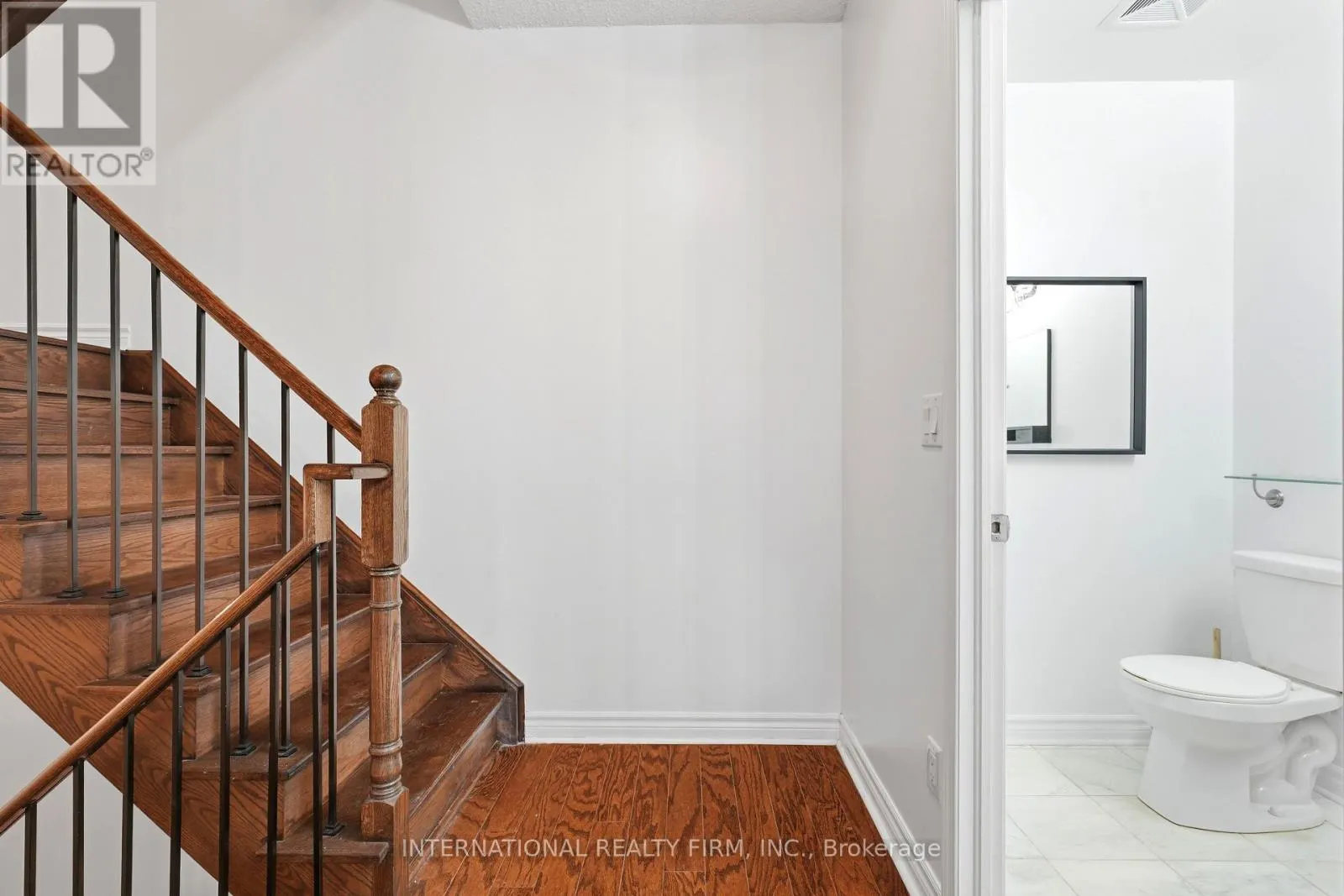 44 - 7 BRIGHTON PLACE