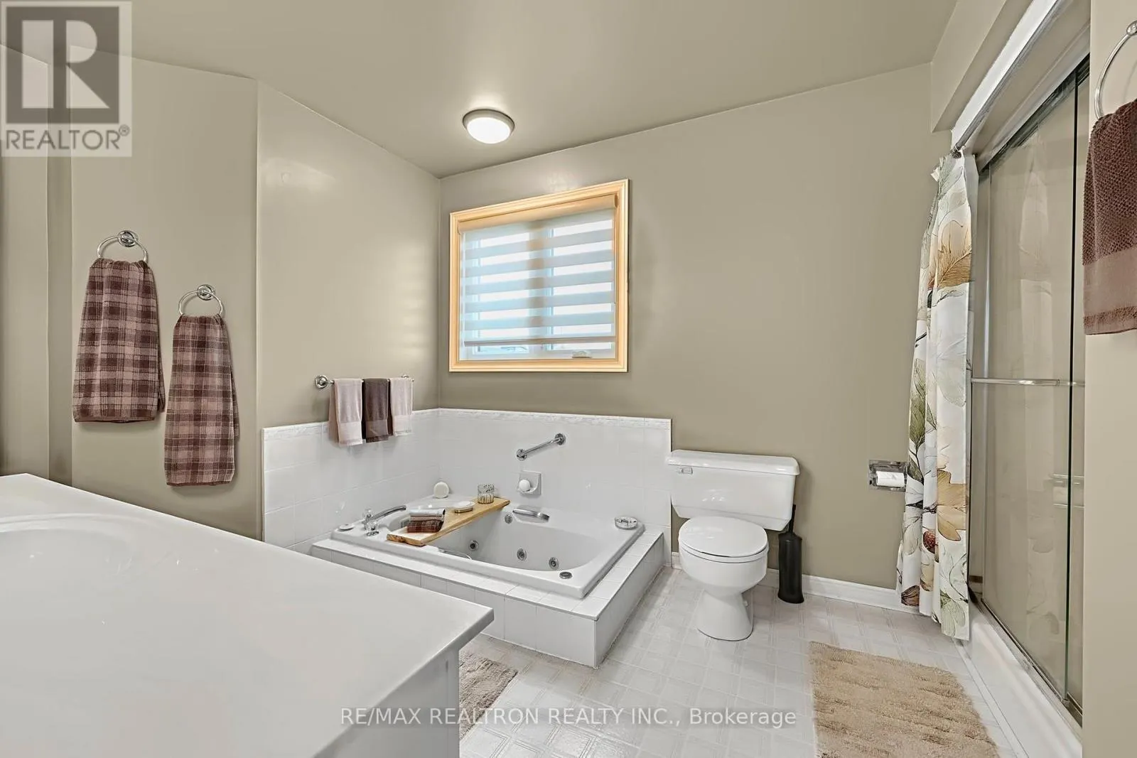 2108 INNISFIL BEACH ROAD
