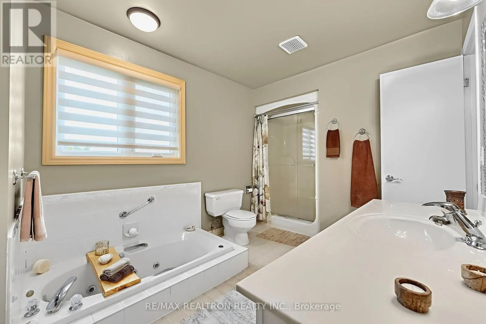 2108 INNISFIL BEACH ROAD