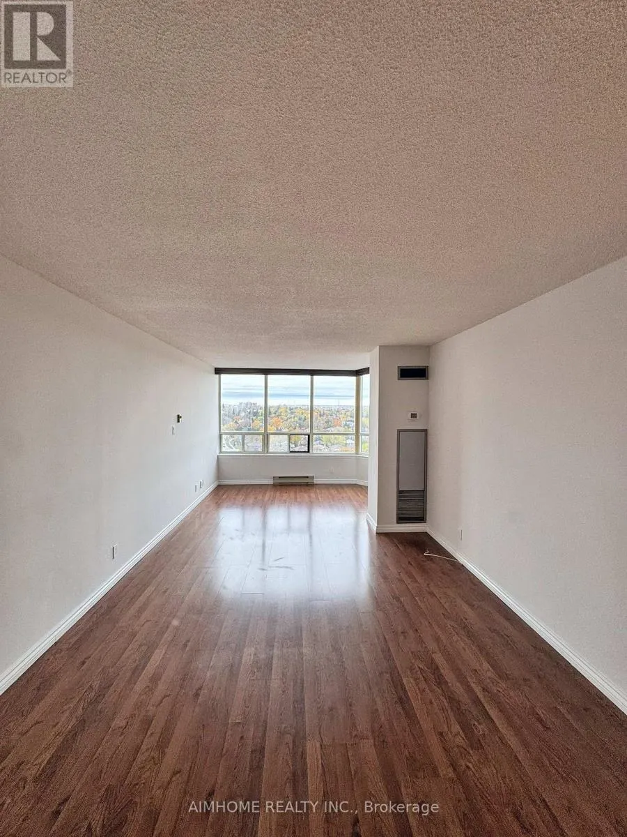 1428 - 32 CLARISSA DRIVE