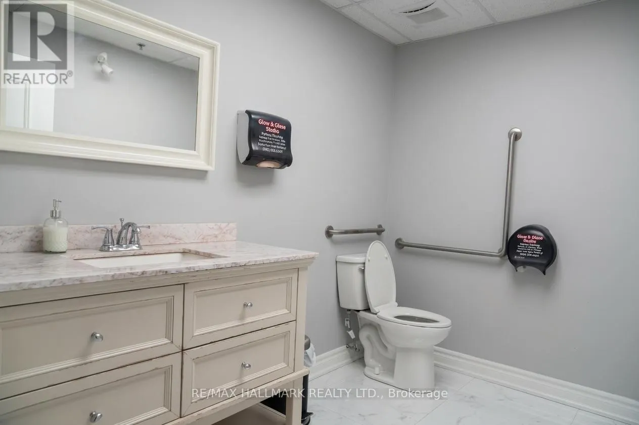 6 & 7 - 140 MULOCK DRIVE
