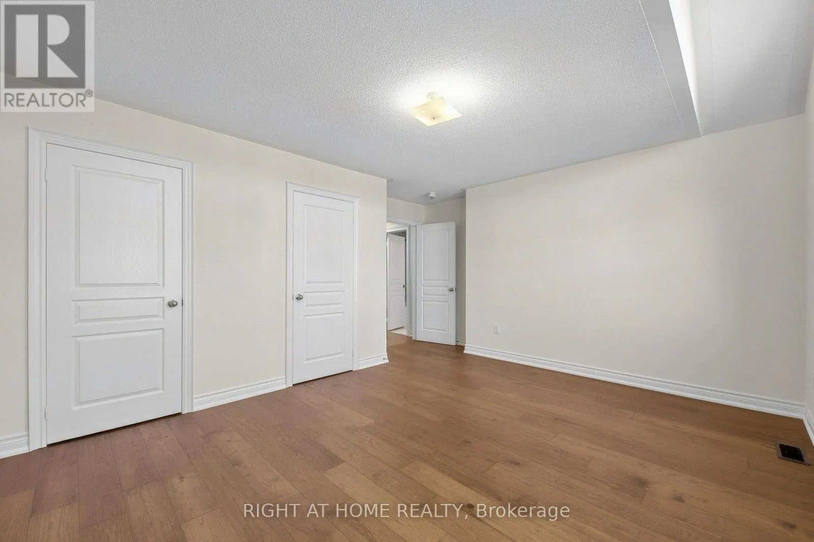 592 MACTIER DRIVE