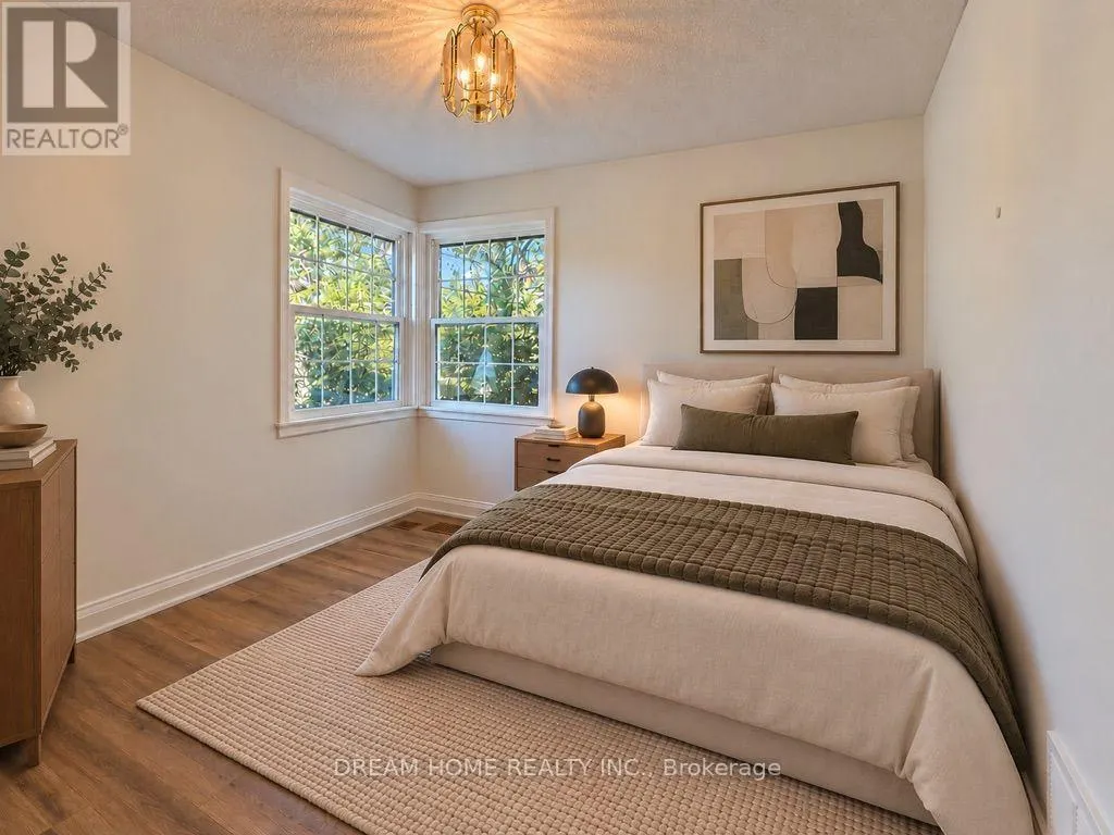32 DAVIDSON DRIVE
