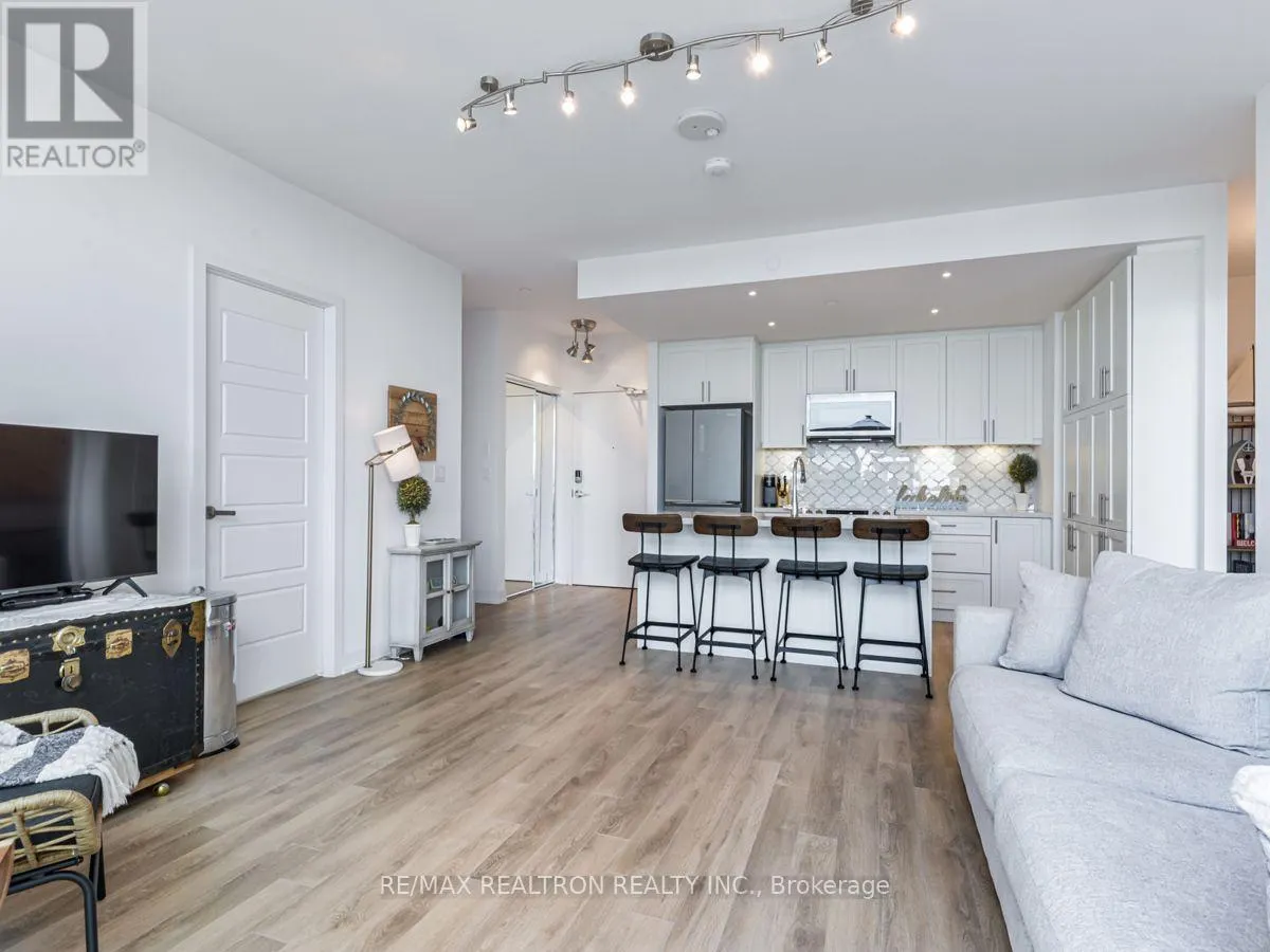 413 - 375 SEA RAY AVENUE