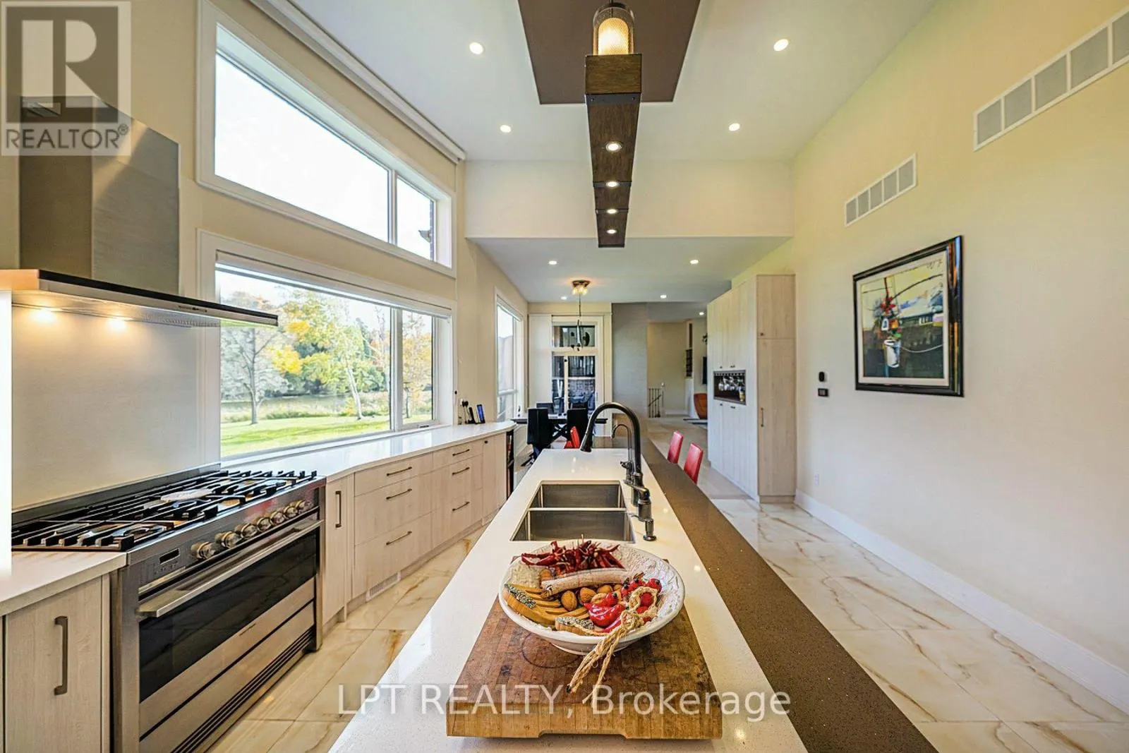 5 BIRCH KNOLL ROAD
