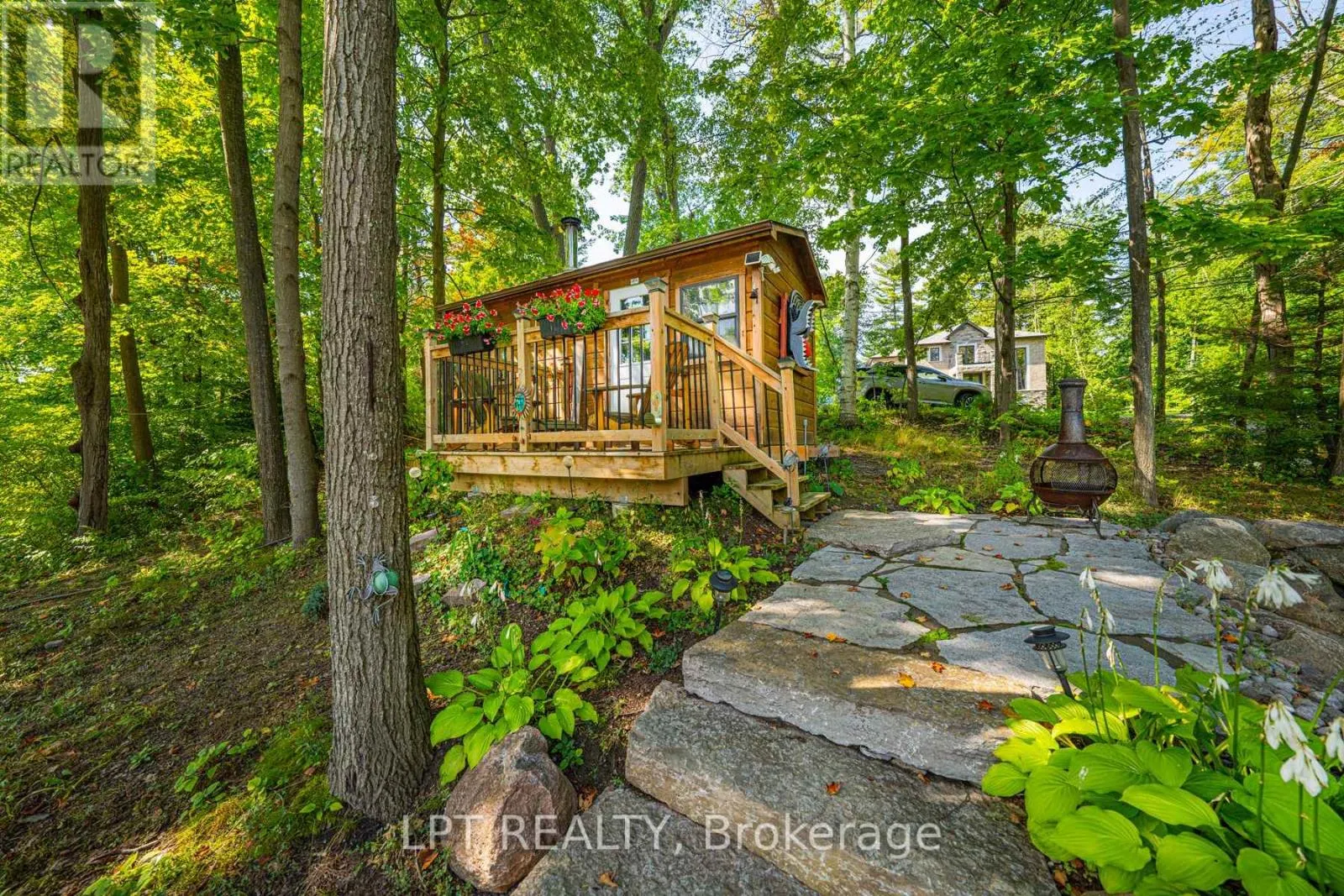 5 BIRCH KNOLL ROAD