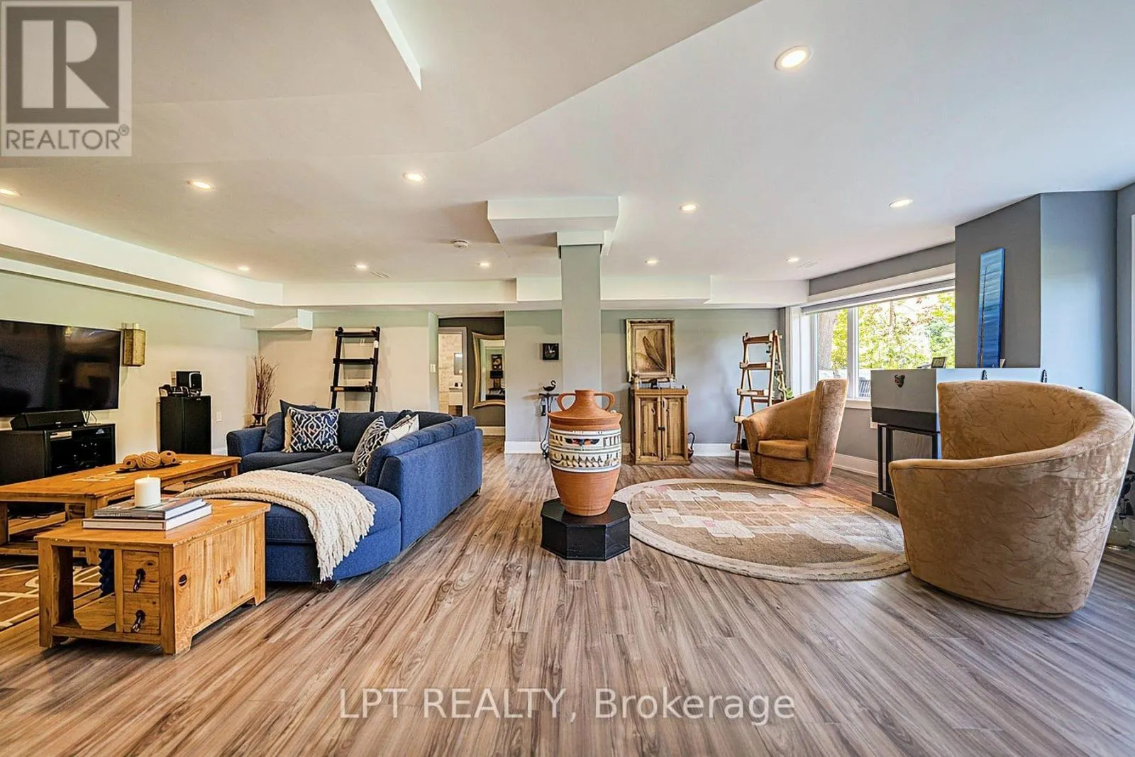 5 BIRCH KNOLL ROAD