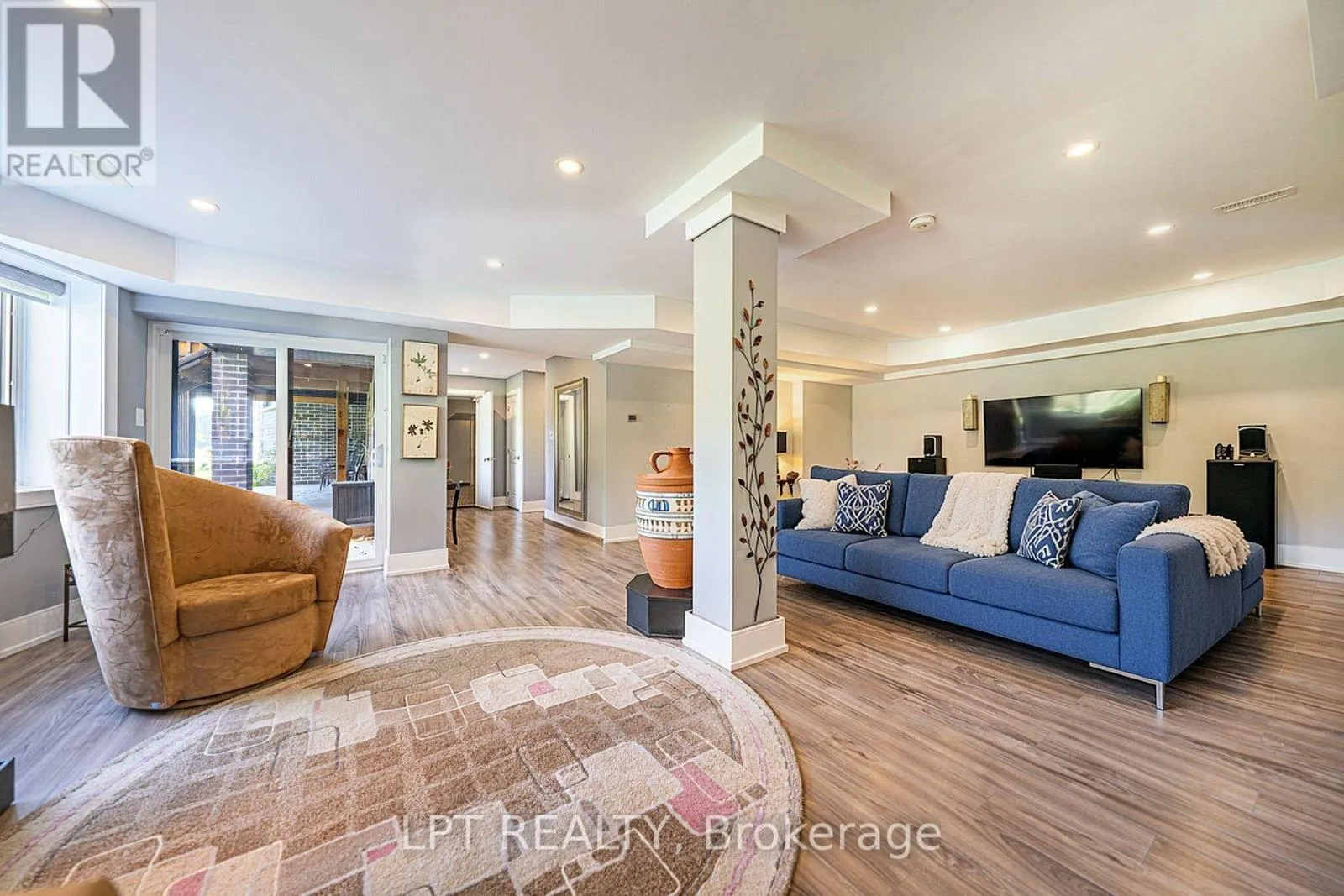 5 BIRCH KNOLL ROAD