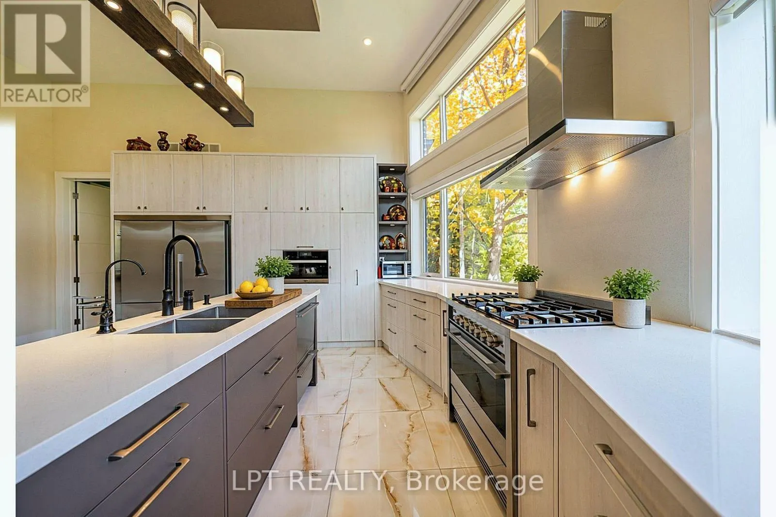 5 BIRCH KNOLL ROAD