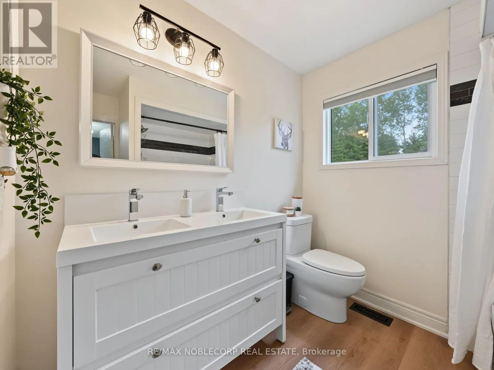 76 EDENBRIDGE DRIVE