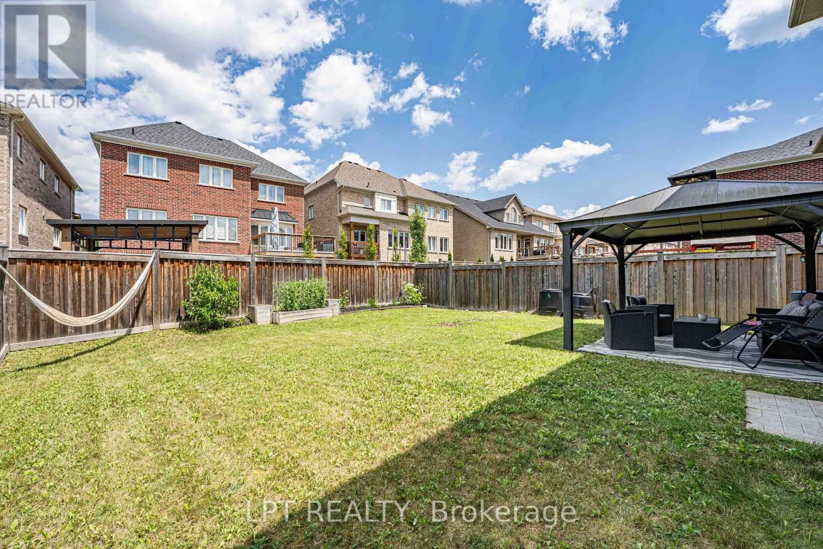 20 MANOR FOREST ROAD