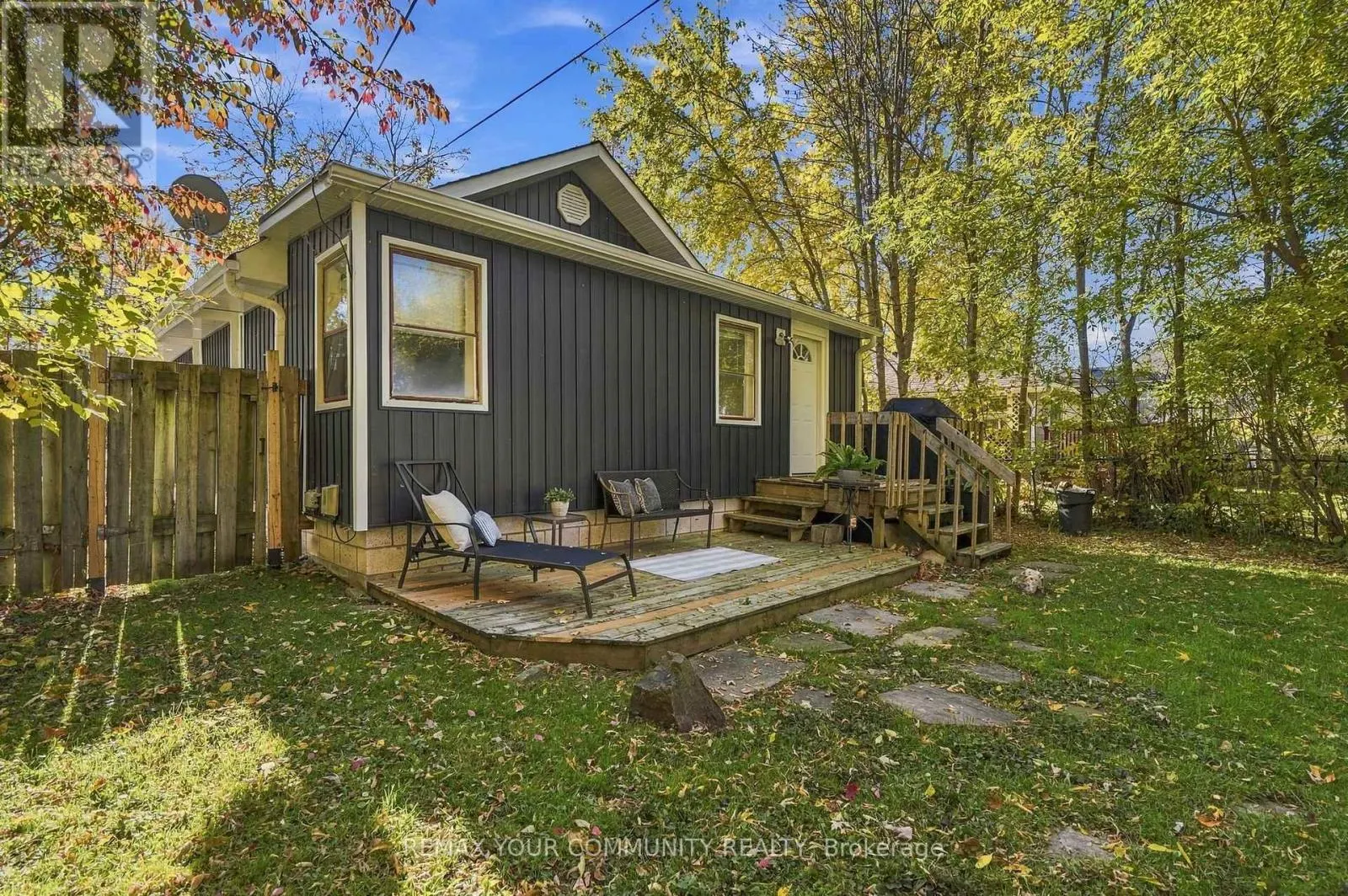 141 COOKS BAY DRIVE