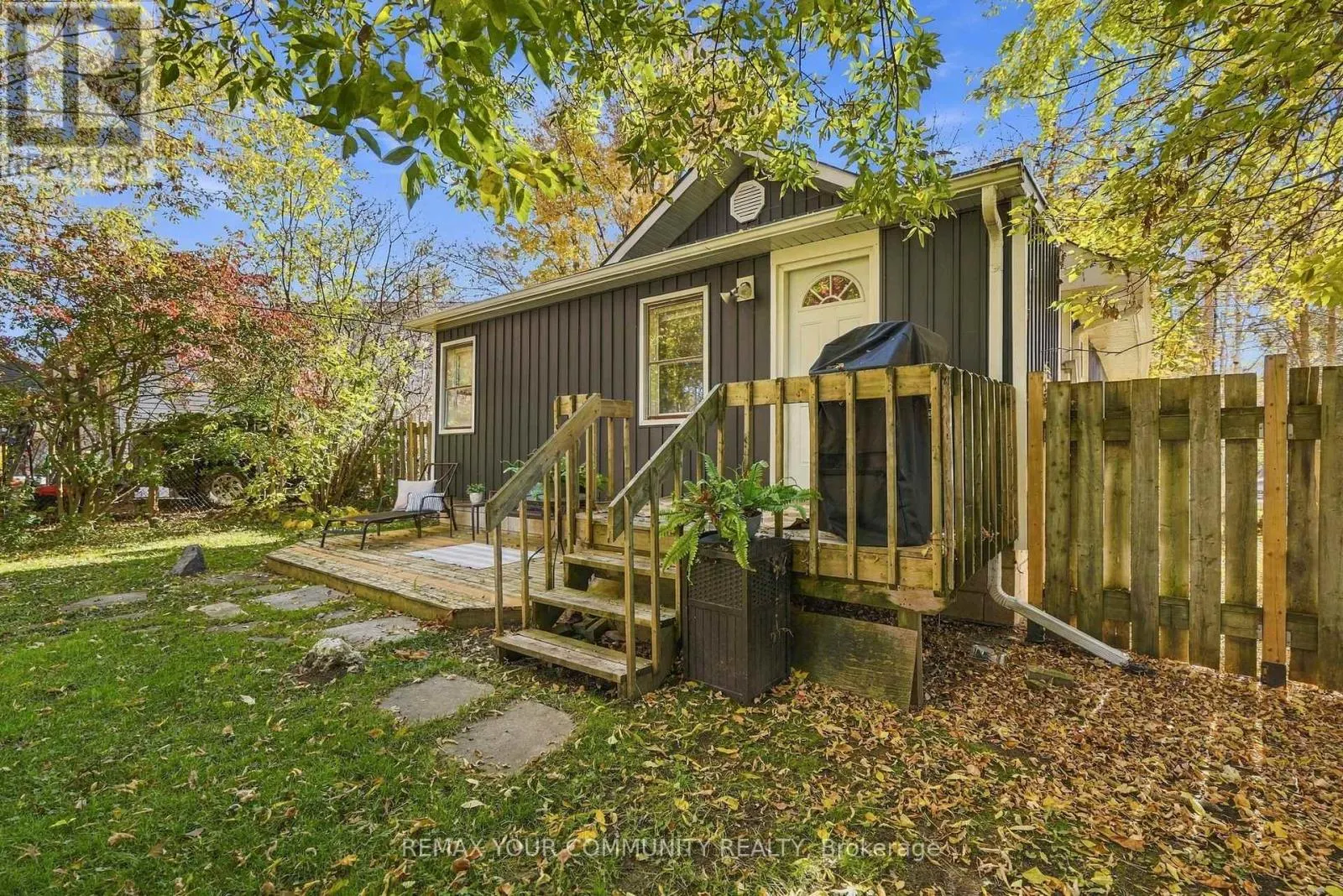 141 COOKS BAY DRIVE