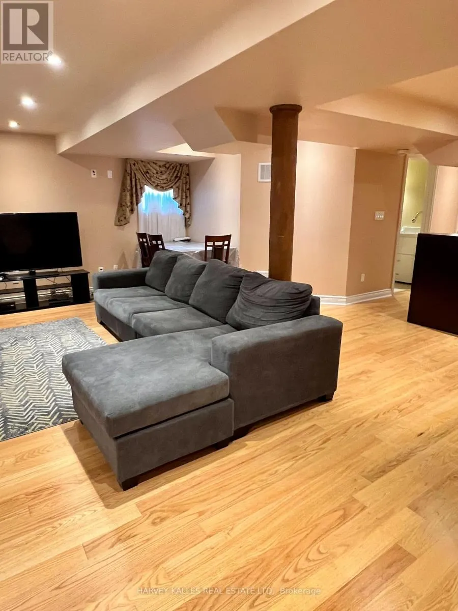 BSMT - 44 ANN LOUISE CRESCENT