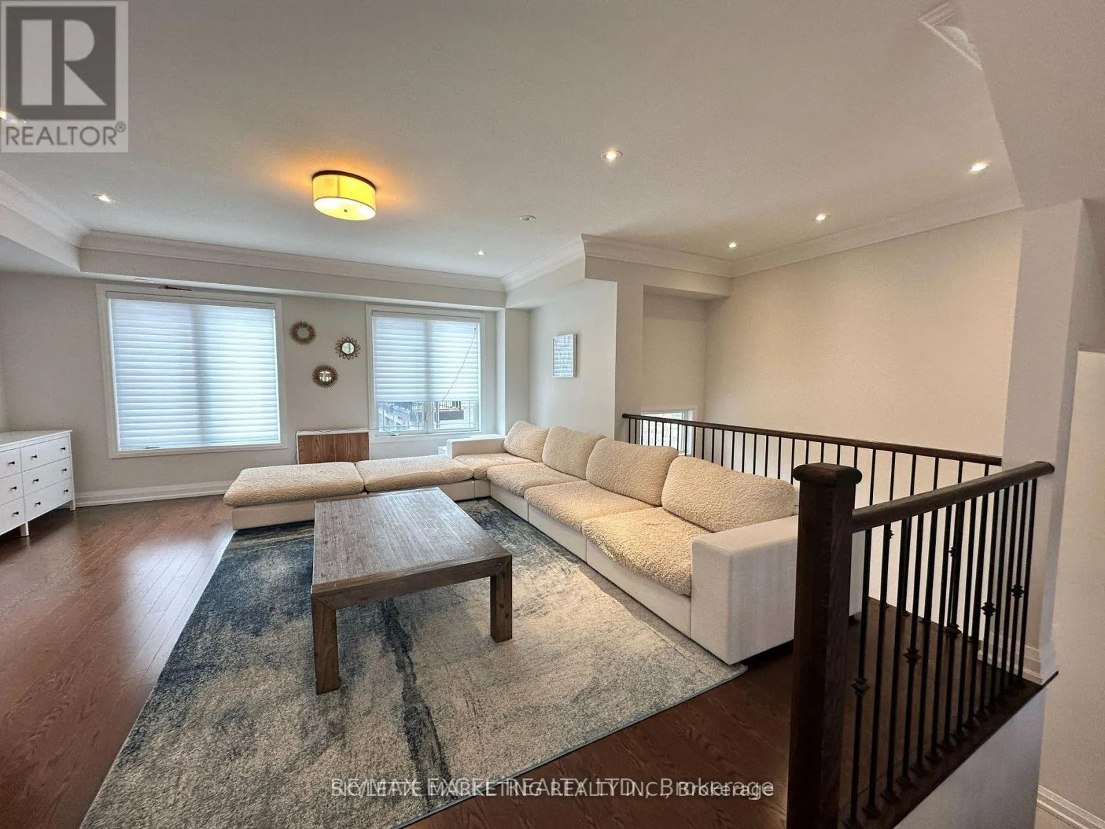 7 CASELEY WAY