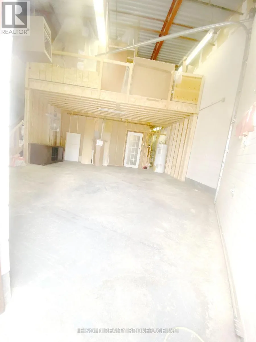 4 H - WAREHOUSE - 117 RINGWOOD DRIVE