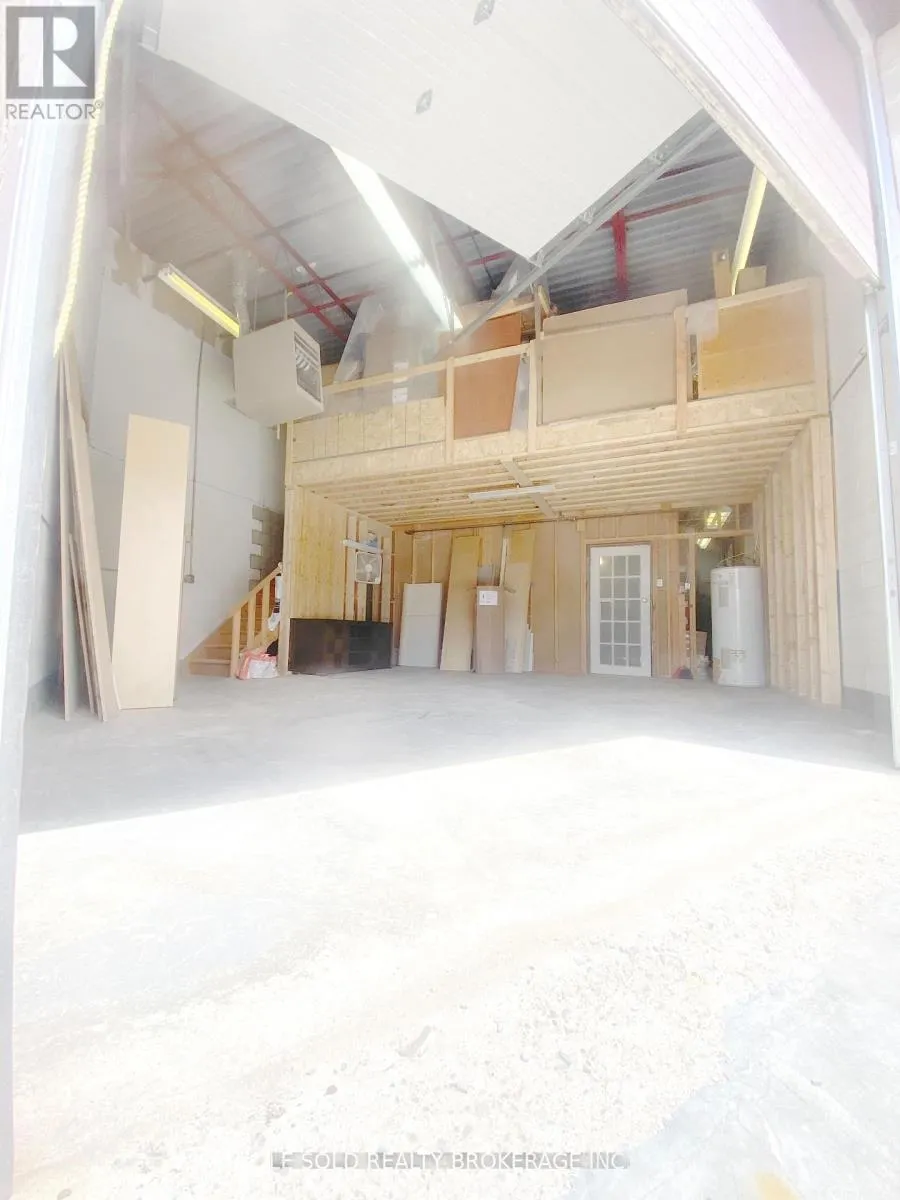 4 H - WAREHOUSE - 117 RINGWOOD DRIVE