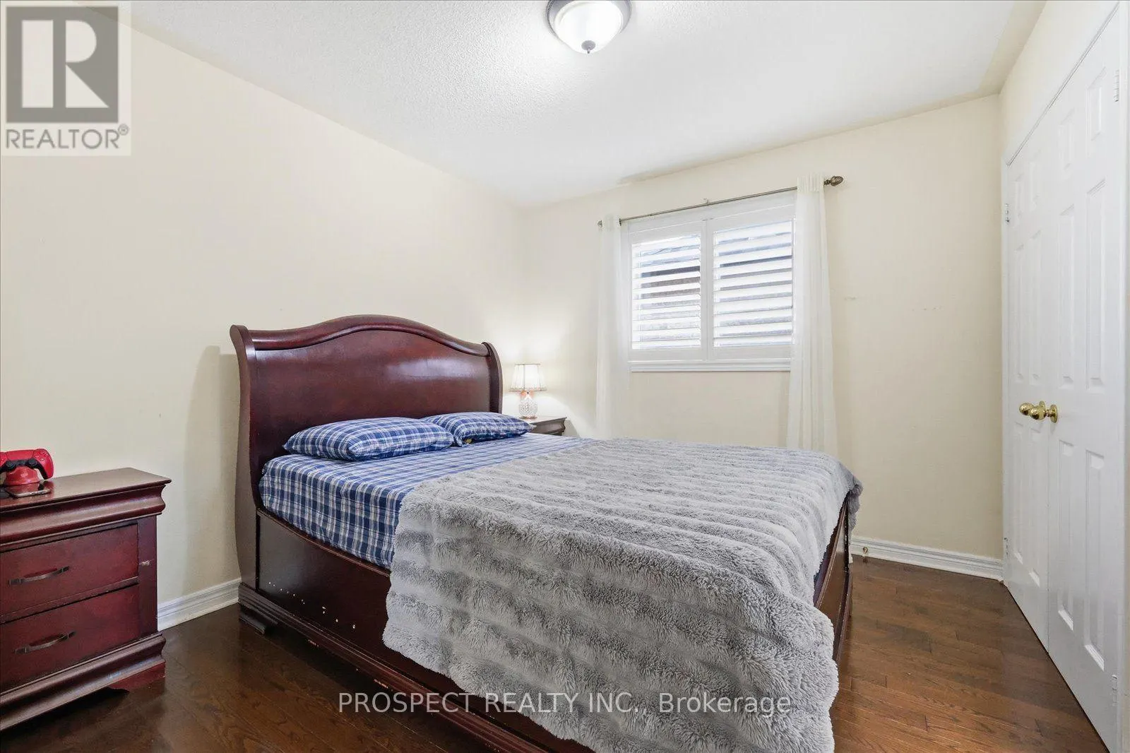 218 SYLWOOD CRESCENT